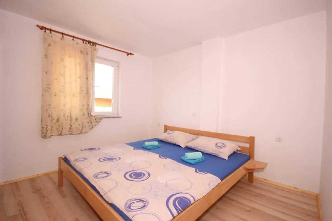 Apartmani Bradaric Pula 0*,